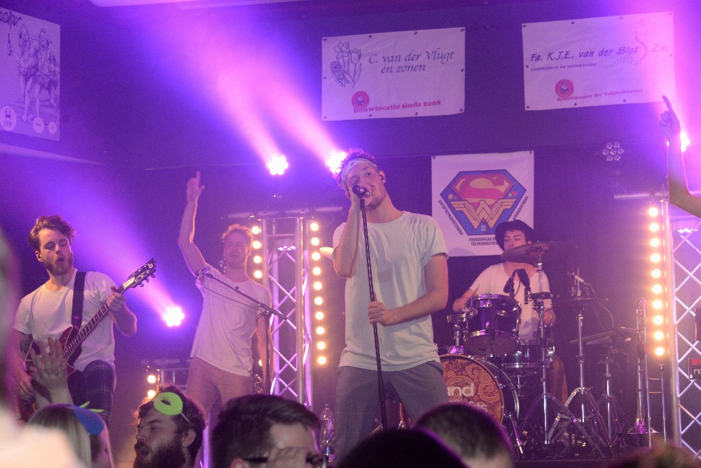 ../Images/Held op sokken feest 073.jpg